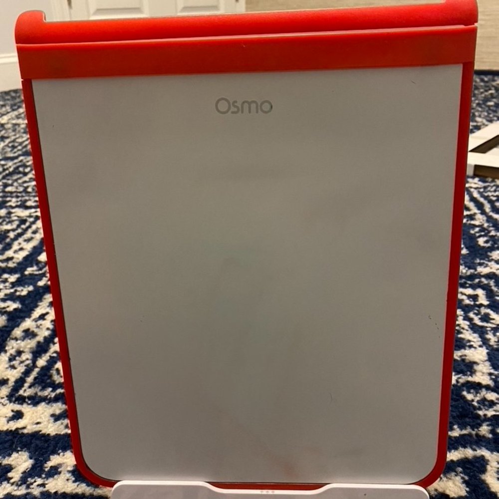 Osmo kids tablet and base